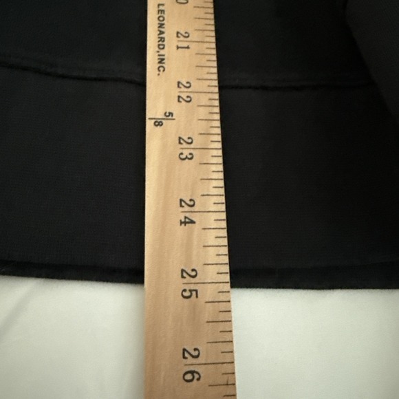 Nike Women's Get Fit Funnel-Neck Black/White Sweatshirt (CU5659-010) Size Medium - Picture 4 of 9